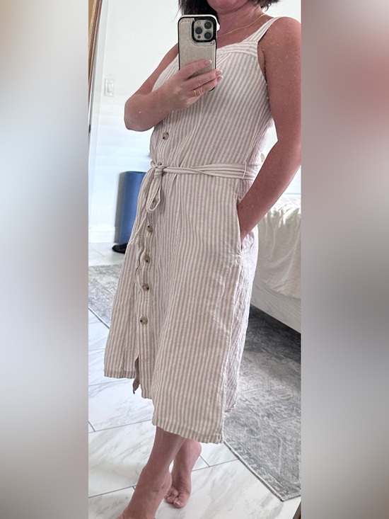Liz Claiborne Dresses & Skirts - Liz Claiborne Beige and White Striped Button-Front Sundress